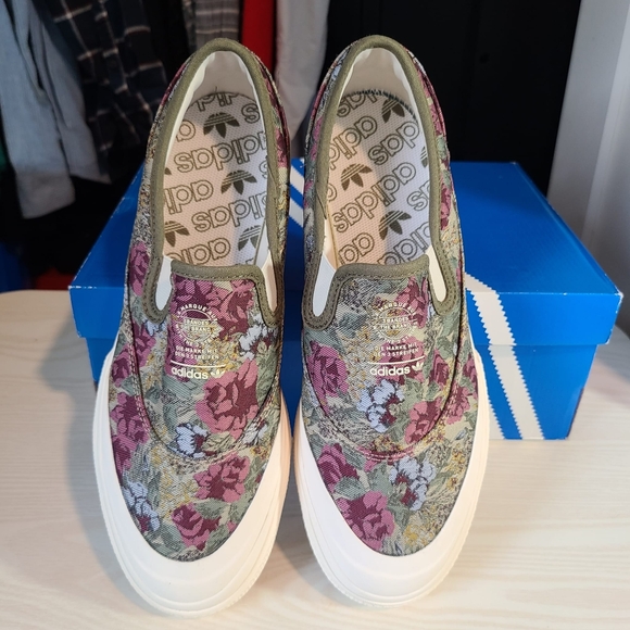 Adidas Nizza RF slip on